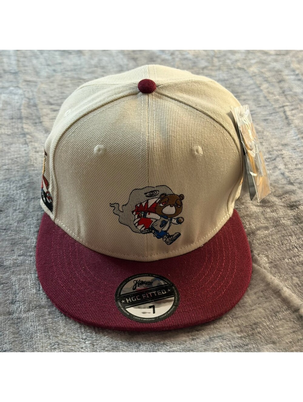 Headgear Classics Graduation Fitted Hat Men's Size 7 Cream Maroon Dropout Bear